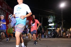 BIB: 4699
                            <button type="button" onclick="openModal(26227960)" class="btn btn-primary btn-sm float-right btn-popup" data-toggle="modal" data-target=".modal-high-quality">
                        <i class="fas fa-shopping-cart"></i> Add to Cart
                    </button>
                                            <button type="button" onclick="isThisMe(26227960, true)" class="btn btn-success btn-sm float-right btn-popup btn-isme hidden" data-toggle="tooltip" data-placement="bottom" title="นี่คือรูปของคุณใช่ไหม คลิกที่นี่เพื่อเอาเข้าอัลบั้ม">
                        <i class="fas fa-plus"></i> Add to album
                    </button>
                    <button type="button" onclick="isThisMe(26227960, false)" class="btn btn-warning btn-sm float-right btn-popup btn-isnotme hidden">
                        <i class="fas fa-ban"></i> Remove from album
                    </button>